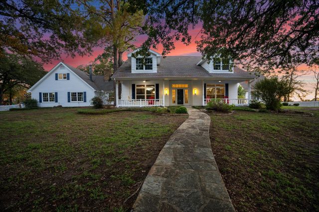 1700 E Hickory Hill Rd E — Kagay Addition