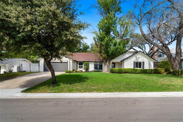 8116 Bangor Dr — Boston Heights Add