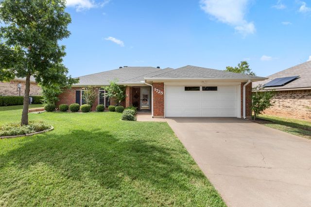 1725 Meadowcliff Dr — Edgecliff Estates