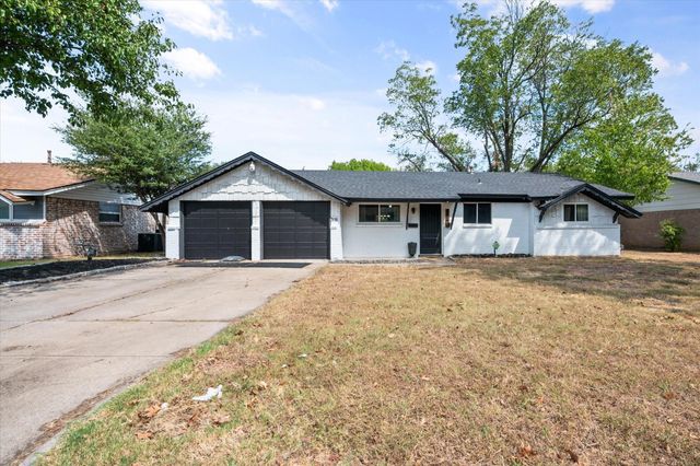 316 Wintercrest Rd — Summercrest