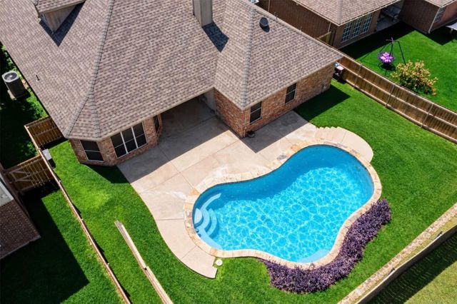 839 Evergreen Ln — Mistletoe Hill Ph III