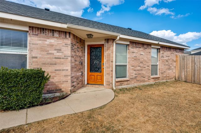 909 Honey Locust Ln — Lasater Ranch