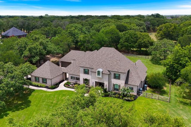 233 Hickory Ridge Ct — Hickory Hill Estate