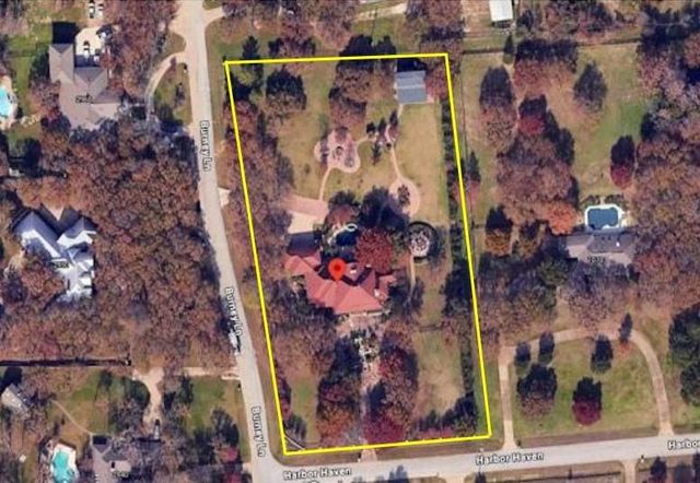 1060 Harbor Haven St — Harbor Oaks Subdivision