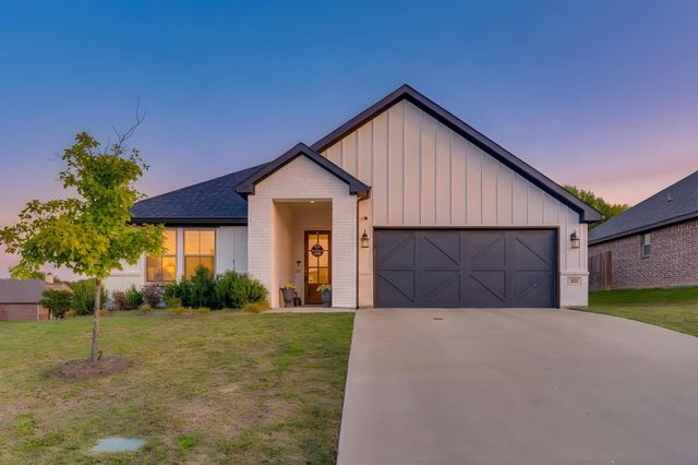 101 Buckeye Dr — Pleasant Valley Ph III