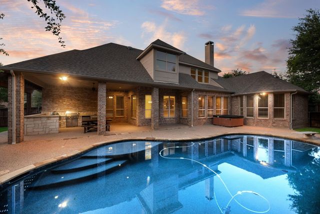 1516 Silverleaf Dr — Silverleaf