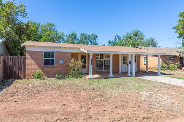 1434 Briarwood St — Westwood Add