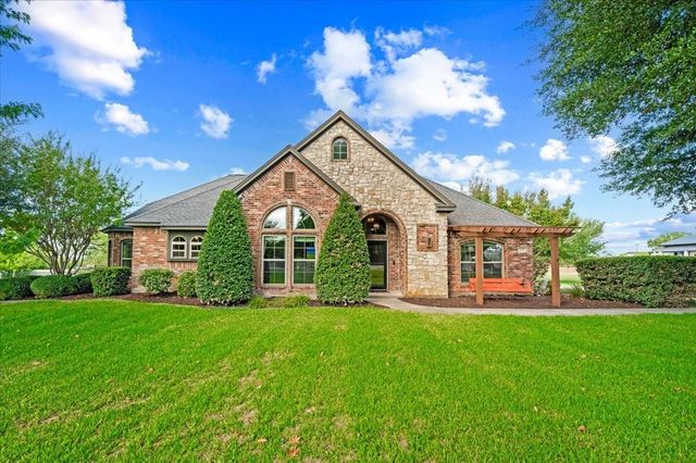 137 Prairie Ridge Dr — Prairie Ridge Add