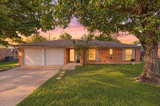 1121 Timbercreek Rd — Timber Creek Add