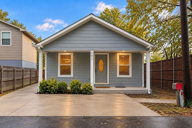507 Morris St — Terrell Rev