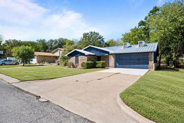 1729 W Doyle St — Kennon Meadows Ph II