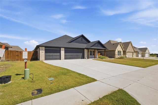 205 Trevor Ln — Ellis Estates Ph 2b