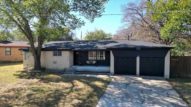 5920 Tourist Dr — North Hills Add
