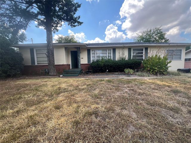 105 Davidson Dr — Alice Stallings