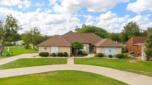 9004 Woodlawn Dr — Pecan Plantation