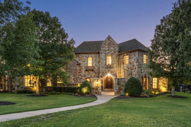 1508 Glenmeade Ct — Manors At Waterford The