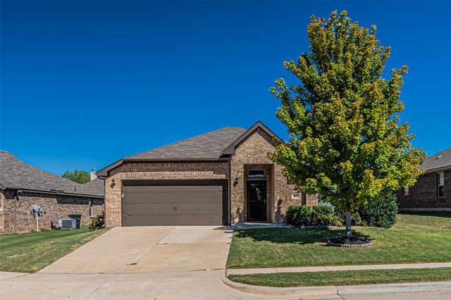 1032 Deer Valley Dr — Heights Of Weatherford Estates