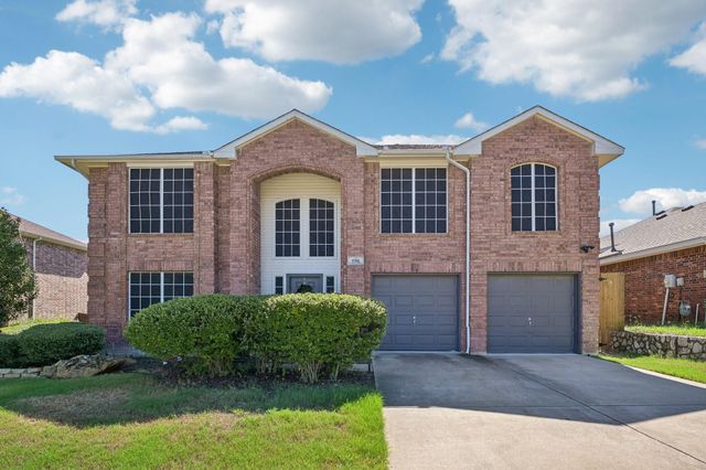 222 Cozy Ln — Park Plaza