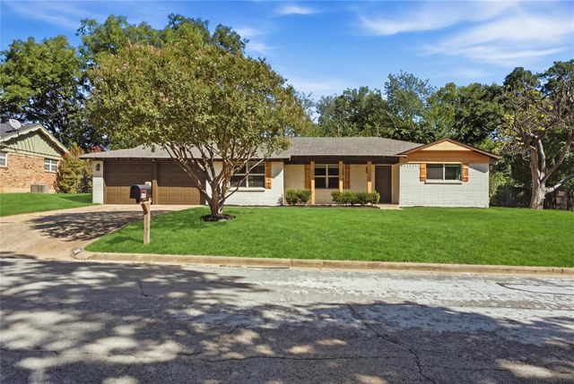 516 Caduceus Ln — Oak Park Estates