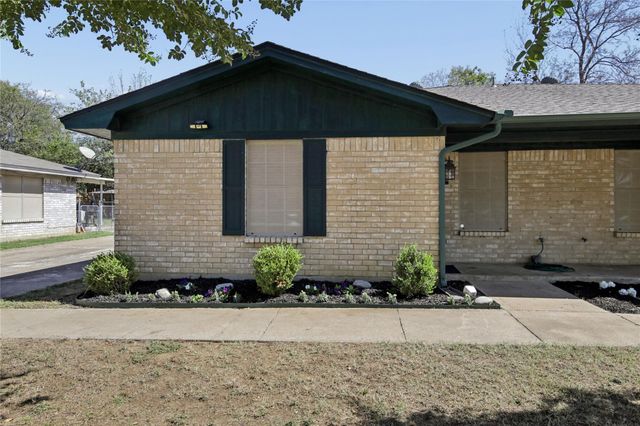 7726 Jennifer Ln — Fox Hollow Add