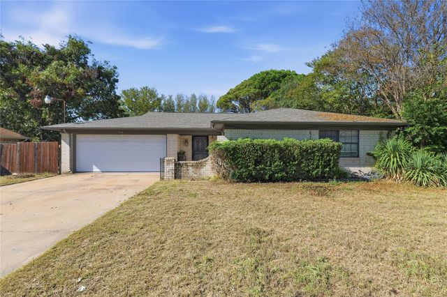 914 Meadowlark Ln — South Grove Add