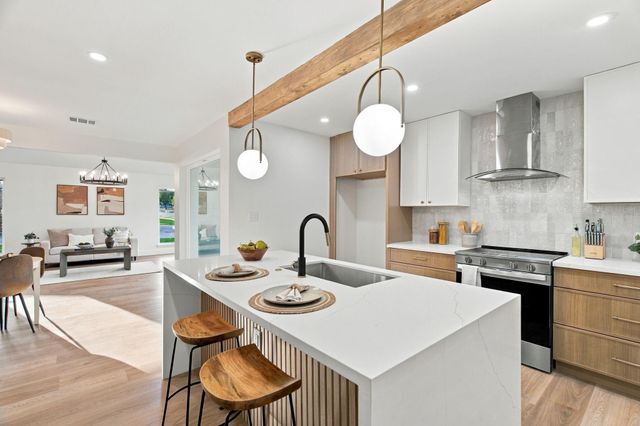 402 Pearl St — Yates Add