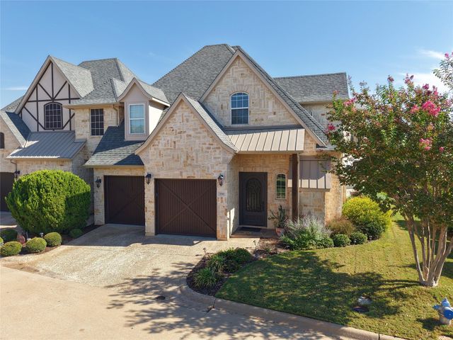 2541 Vineyard Dr — The Vineyards at Harbor Lakes