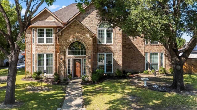 407 Grant Dr — Presidential Estates