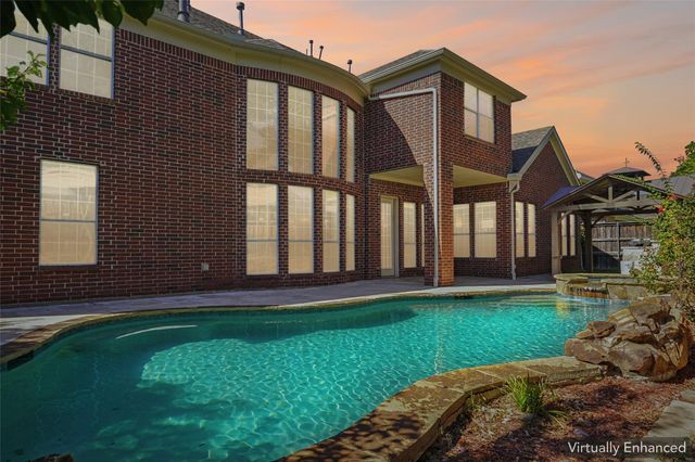 1112 Avondale Dr — Rolling Ridge Estates Ph 4