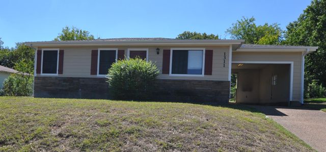 1311 W Water St — Connaways 01
