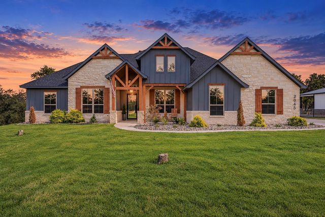 2045 Glenhollow Dr — Glenhollow Ranch
