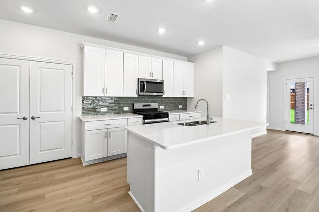 1745 Gardendale Hollow Ln — Parks at Foster Crossing