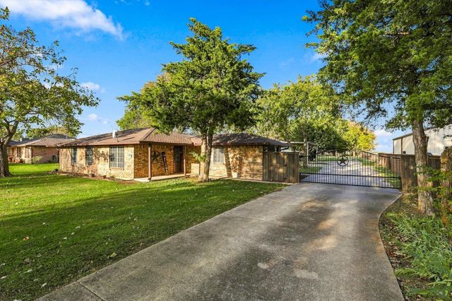 401 Fm 55 — Barclay Acres Ph 2