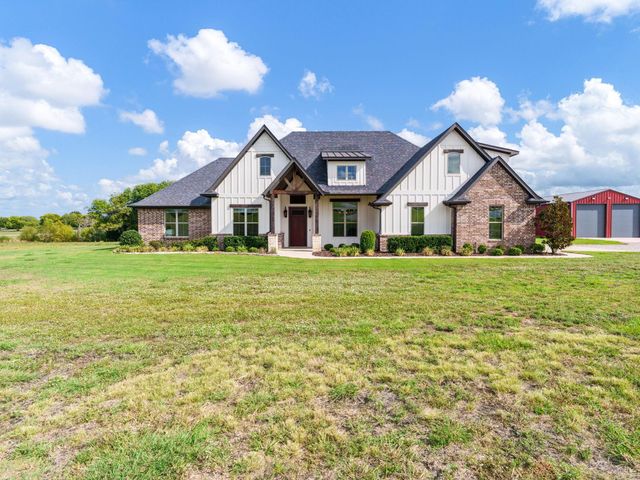 121 Pecan Valley Ct — G-0061