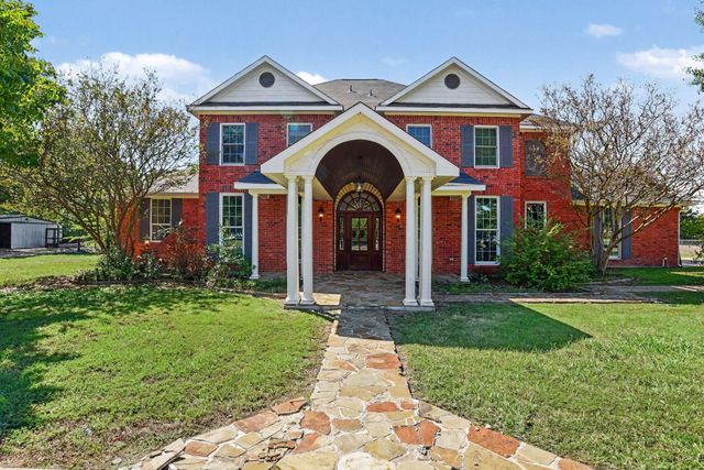 8304 Karen Ln — Meadow Wood Park Ranch Estates