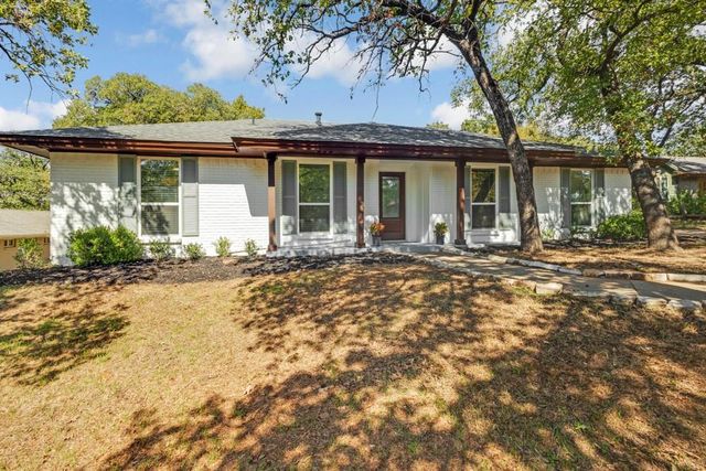 1137 Melissa Dr — Melody Hills Estates Add