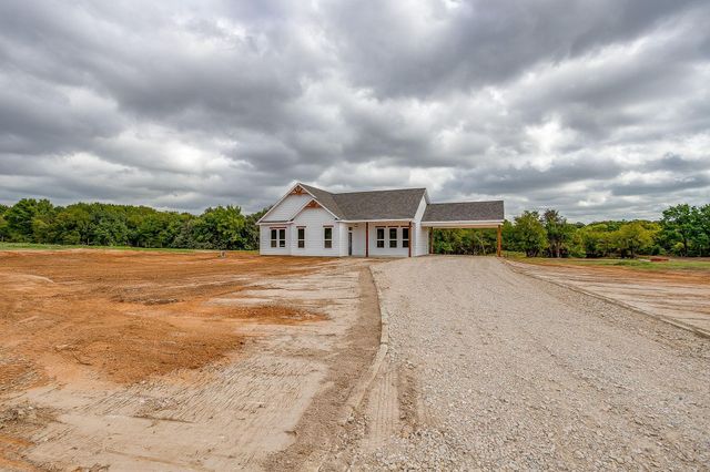 1024 RAYS Way — BRITT ACRES