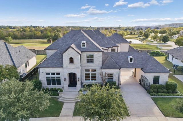 917 Lake Carillon Ln — Carillon