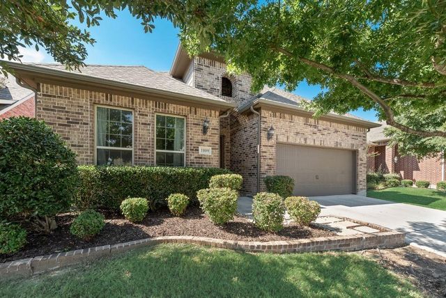 1009 Pampa Dr — Murphy Meadows
