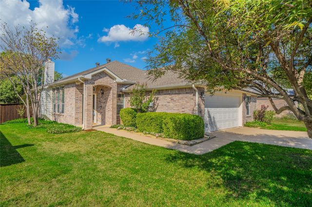 302 Harvard Dr — Princeton Place