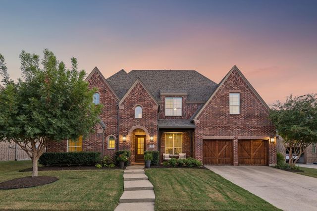 4290 Mesa Dr — Whitley Place