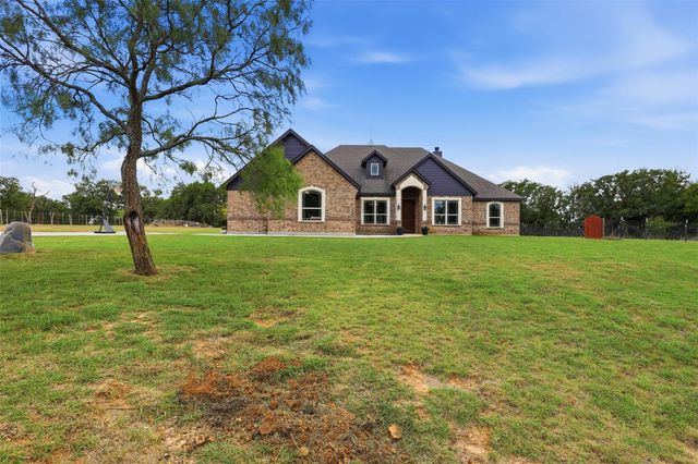 223 Toto Rd — none