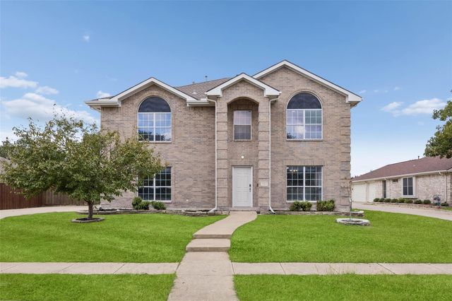 304 Holly Ct — Windy Hill Farms Ph 5
