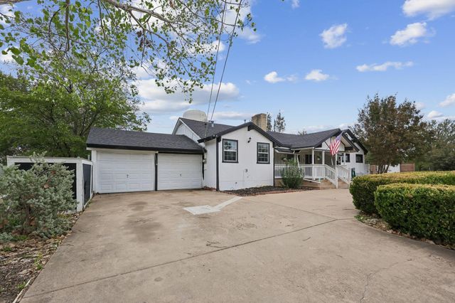 3312 Meadow Oaks Dr — Meadow Oaks Add