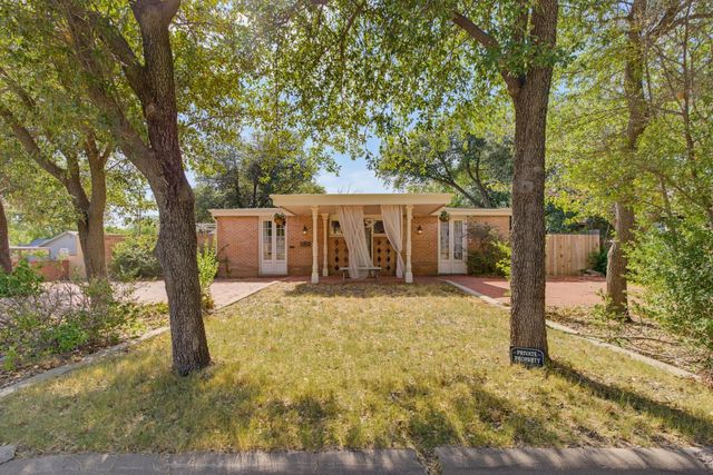1042 Santos St — Highland Add