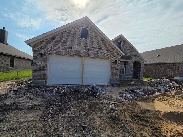 815 Silverleaf Dr — The Hollow