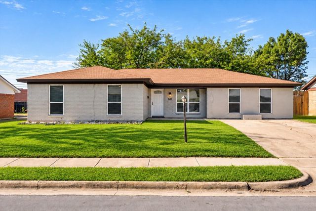 301 Linda Dr — Southwest Village