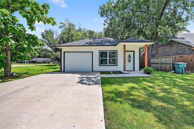 515 N East St — Covas Add