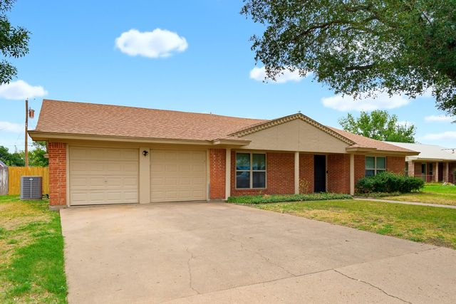 709 Gary Ln — Radford Hills