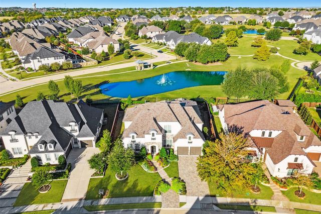 641 Country Brook Ln — Parkside